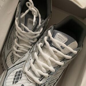 TEXT BEFORE BUY Bottega Veneta